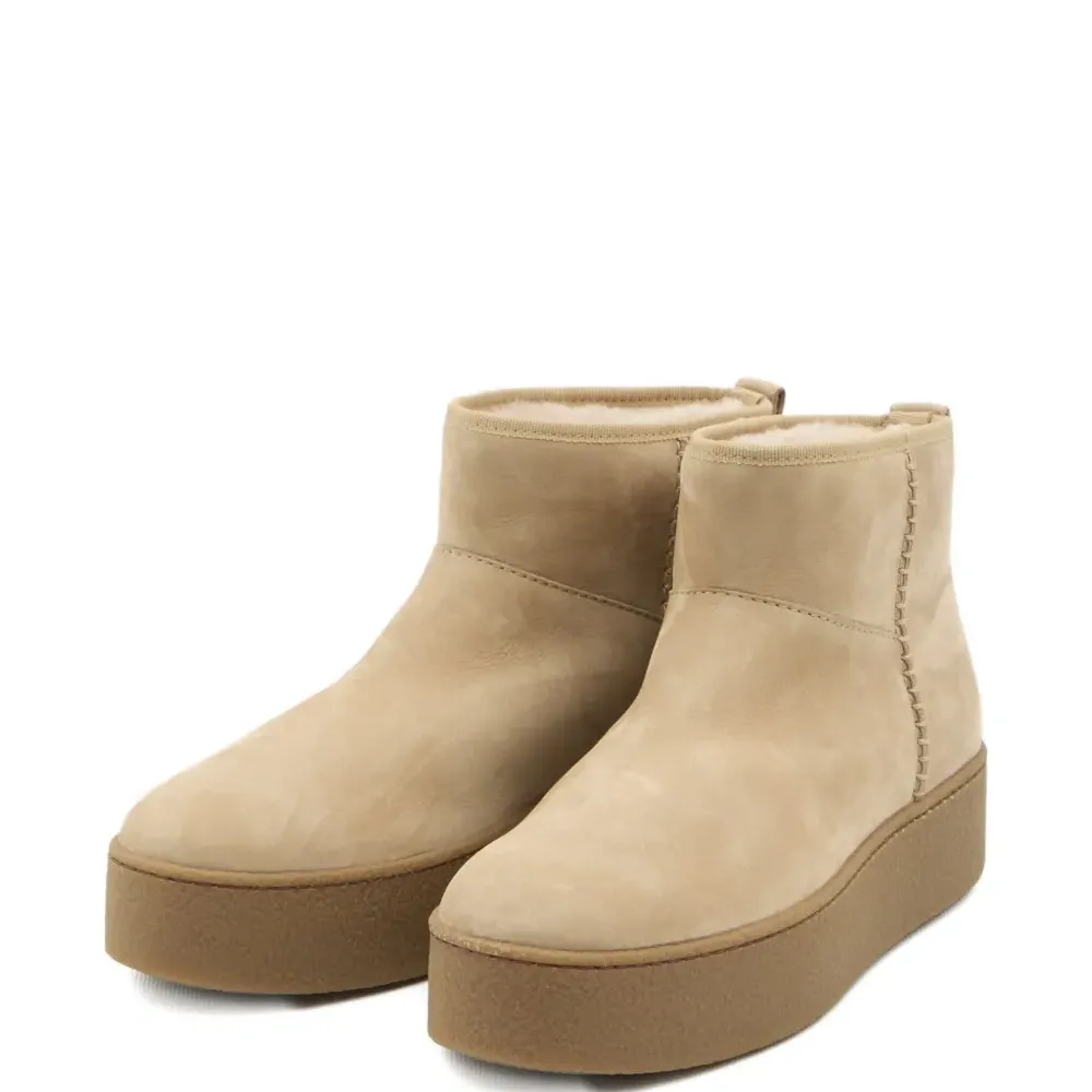 Ботинки с мехом