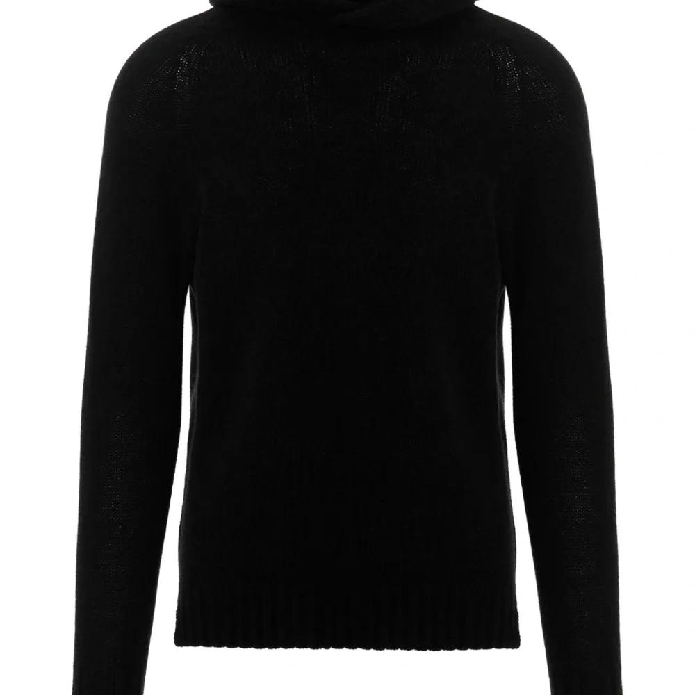 Свитер с капюшоном и разрезом сбоку