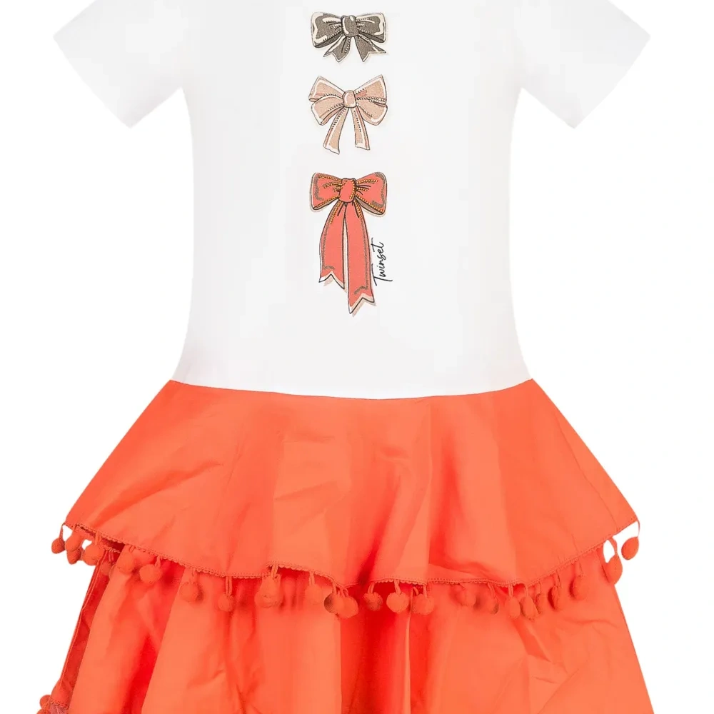 Платье с оборками и принтом