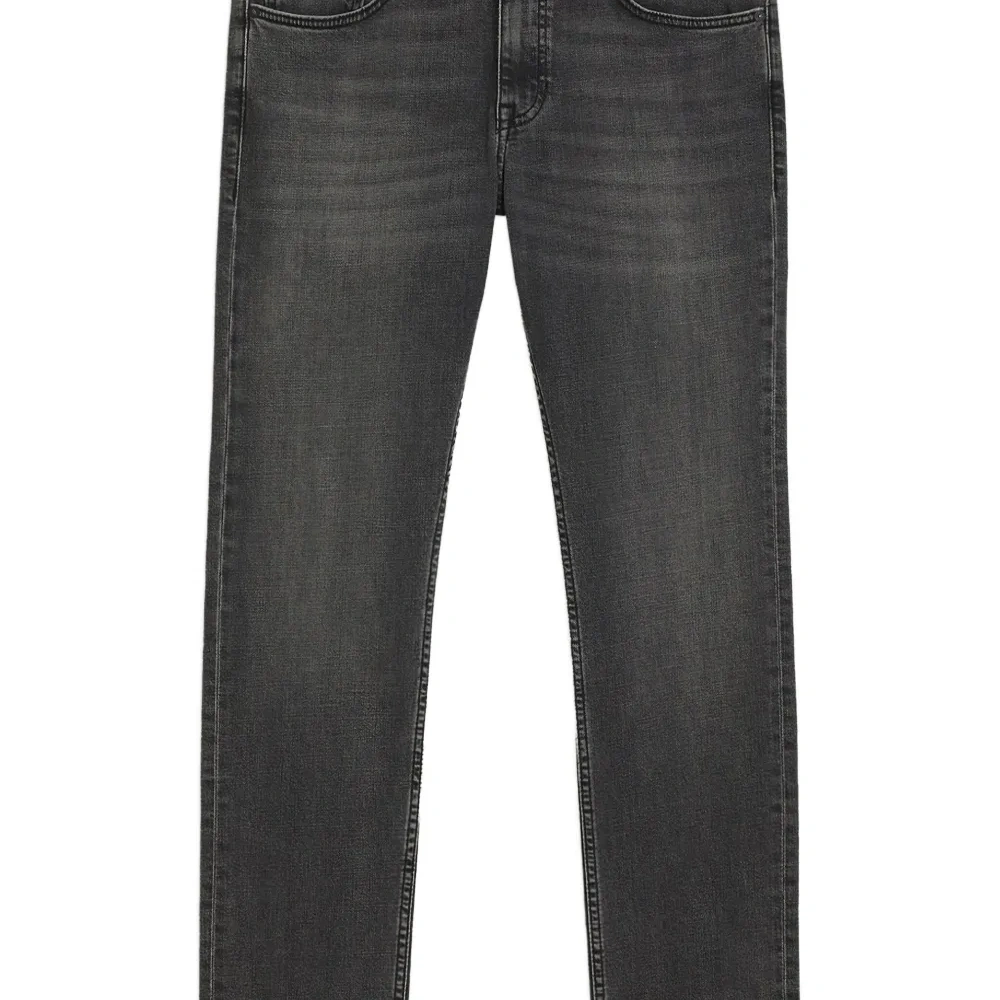 Джинсы с пятью карманами