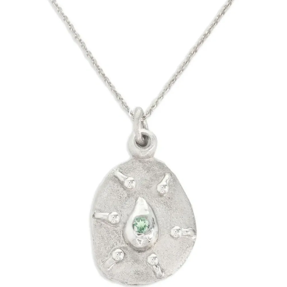 Колье Holy Teardrop с подвеской Колье Holy Teardrop с подвеской