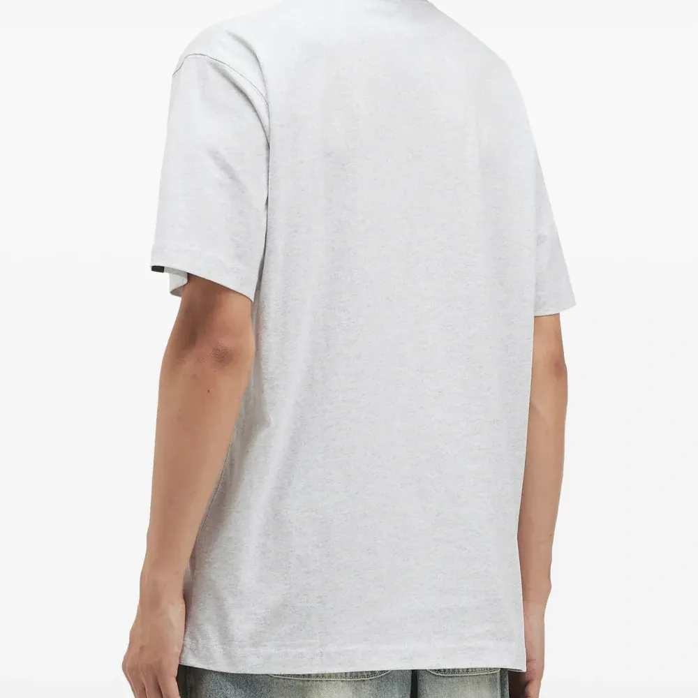 Футболка с графичным принтом