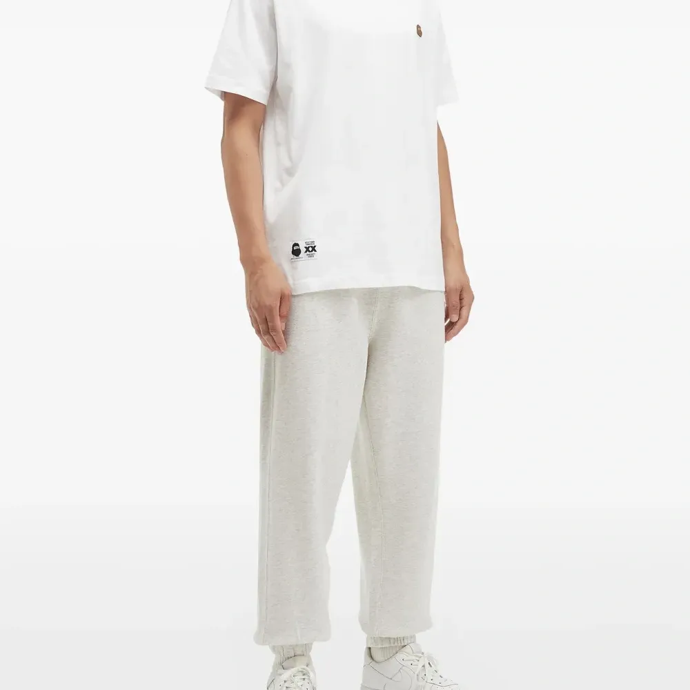 Футболка с логотипом