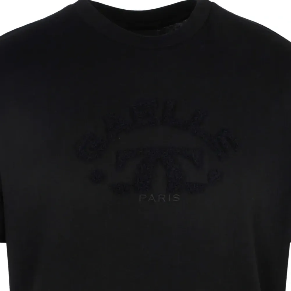 Футболка с логотипом