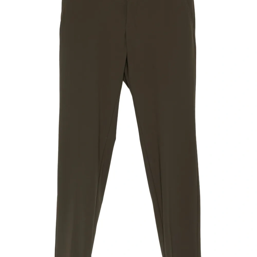 Прямые брюки на пуговицах