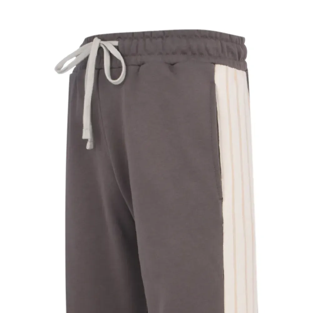 Брюки с боковыми полосками и шнурком