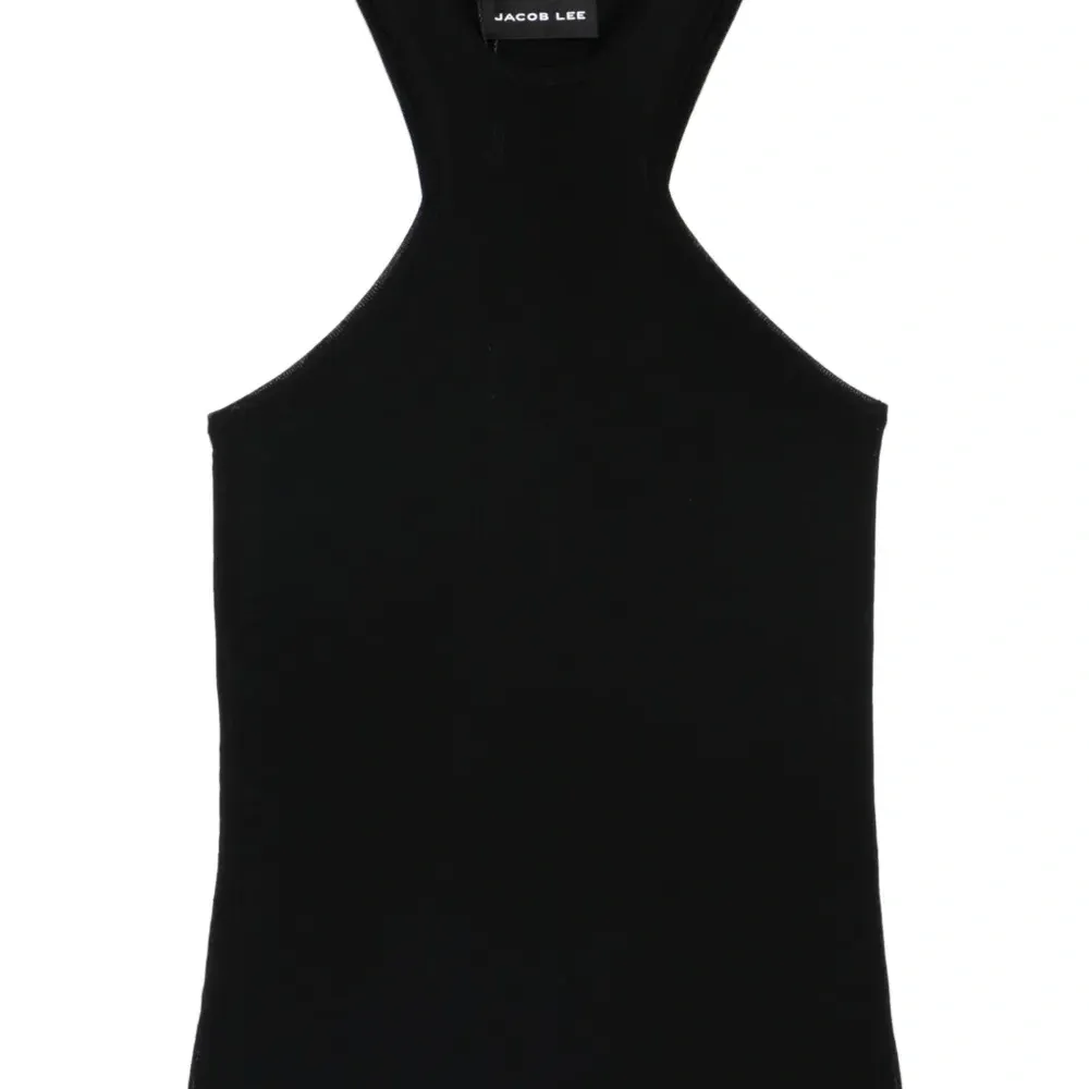 Топ без рукавов