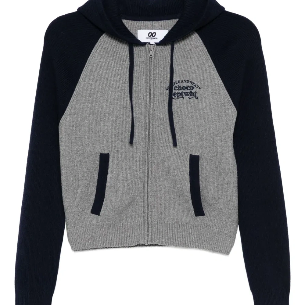 Кардиган с капюшоном и вышитой надписью