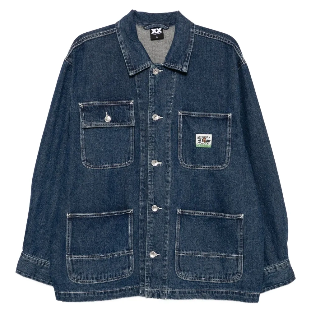 Джинсовая куртка с карманами