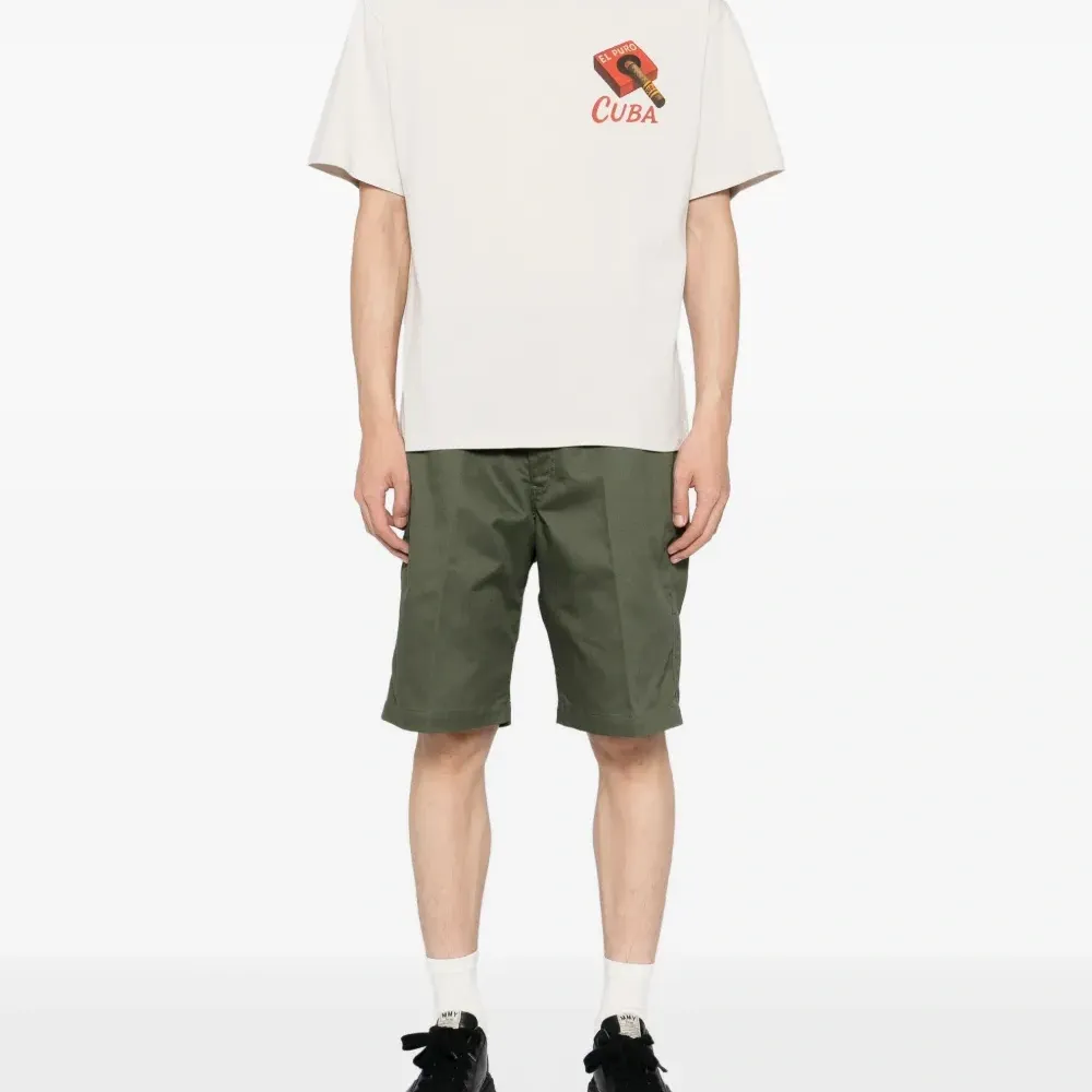 Футболка с графичным принтом