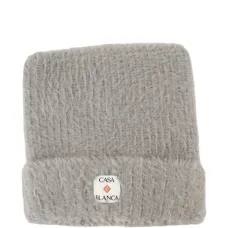 Пушистая шапка бини