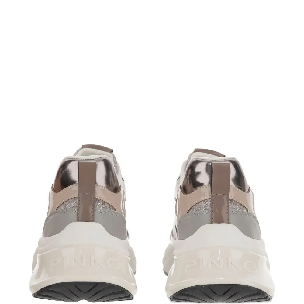 Кроссовки с эффектом металлик