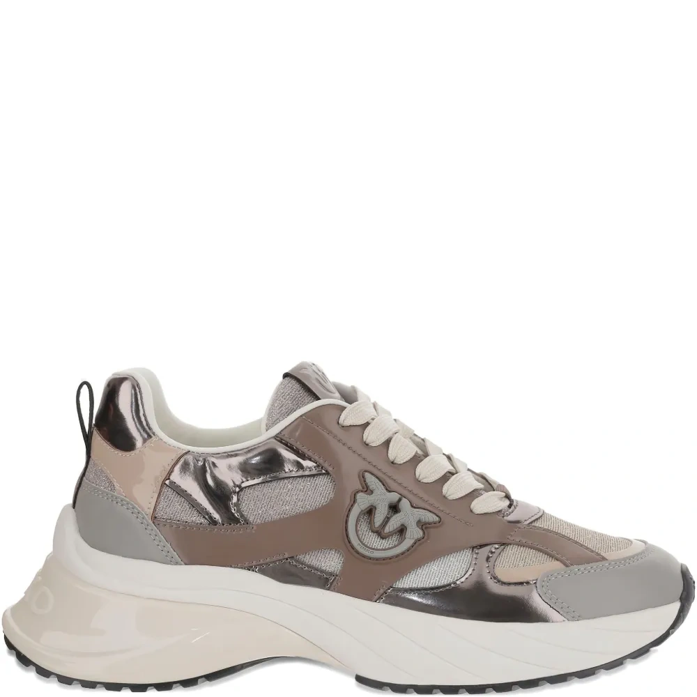 Кроссовки с эффектом металлик