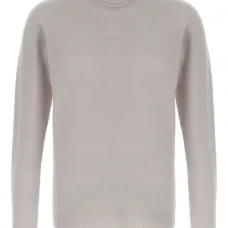 Свитер с круглым вырезом