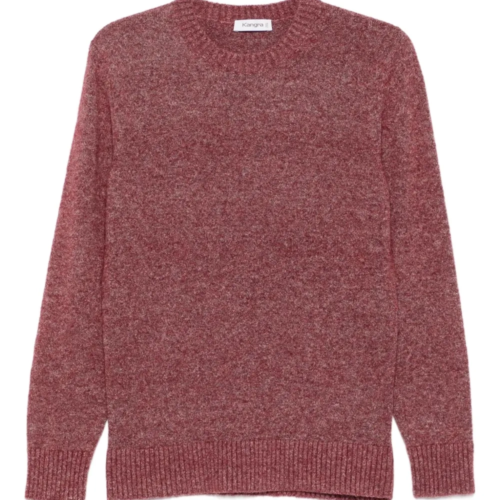 Свитер с круглым вырезом