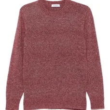 Свитер с круглым вырезом