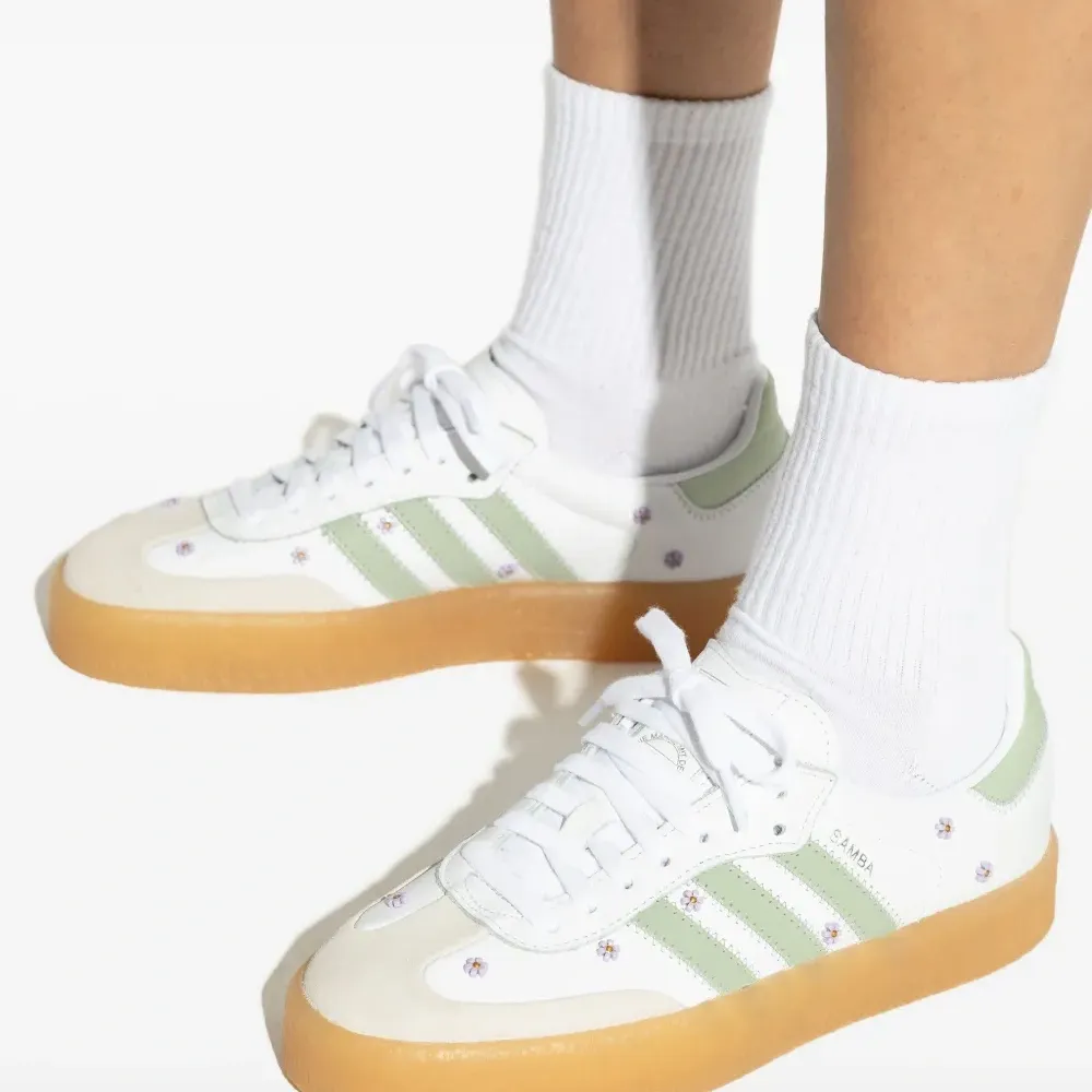 Кроссовки Samba с цветочным декором