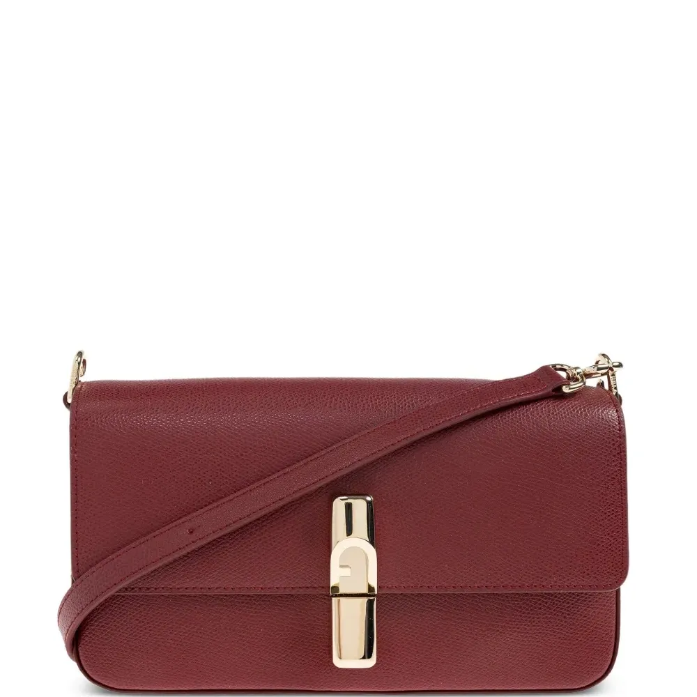 Кожаная сумка на плечо с клапаном