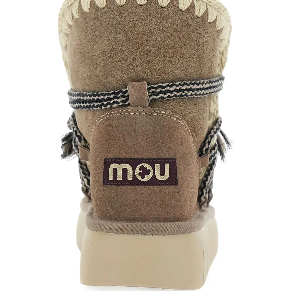 Ботинки на шнуровке с отделкой в технике роше