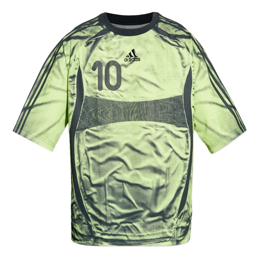 Футболка с логотипом