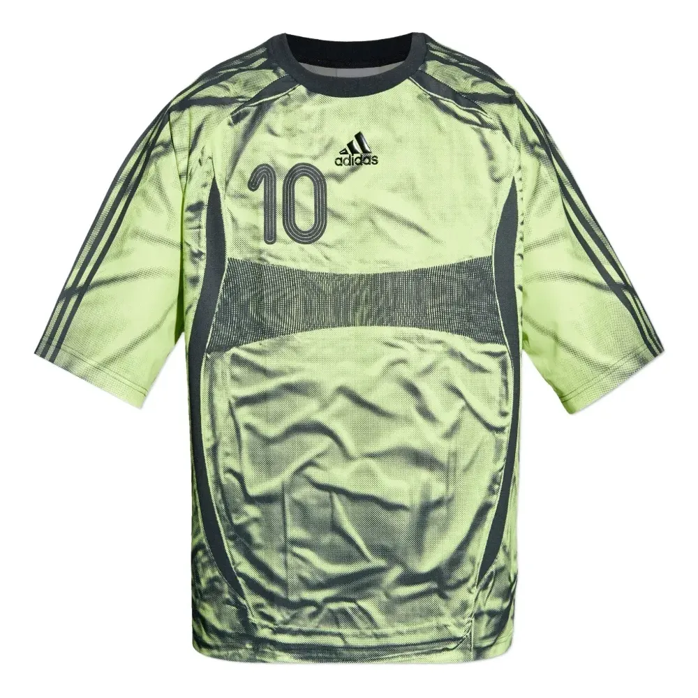 Футболка с логотипом