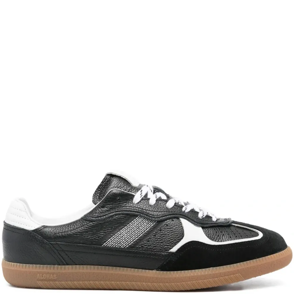 Кожаные кроссовки