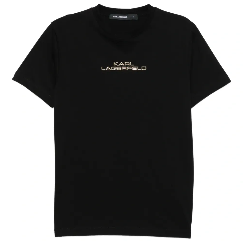 Футболка с тисненым логотипом