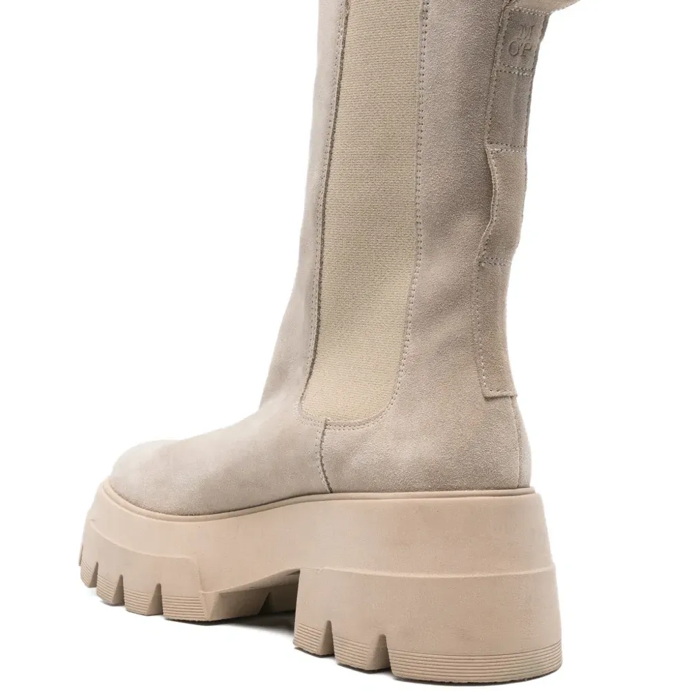 Ботинки на платформе