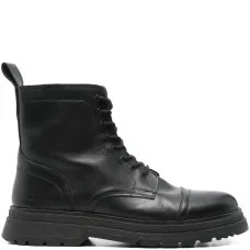 Ботинки на шнуровке