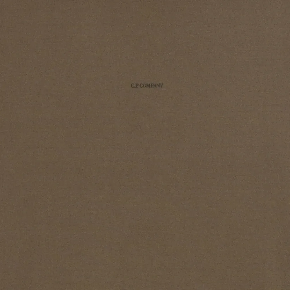 Футболка с вышитым логотипом