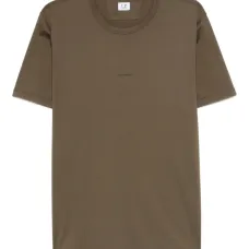 Футболка с вышитым логотипом