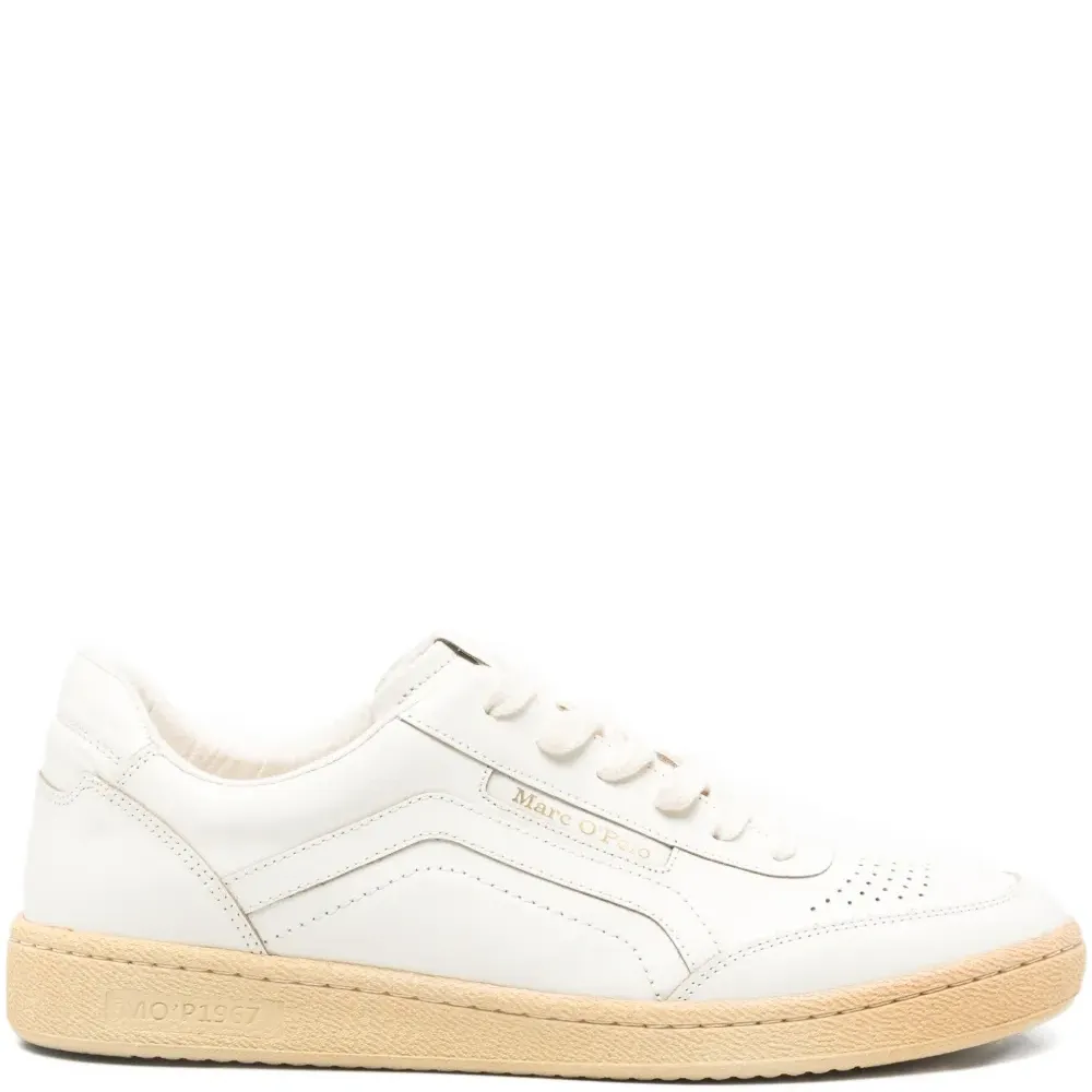 Кроссовки Court с перфорацией