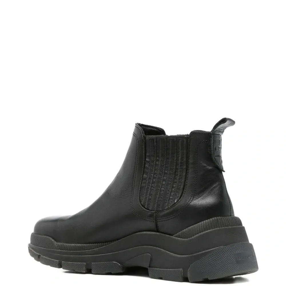 Ботинки на массивной подошве Ботинки на массивной подошве