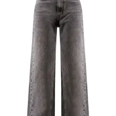 Джинсы с пятью карманами