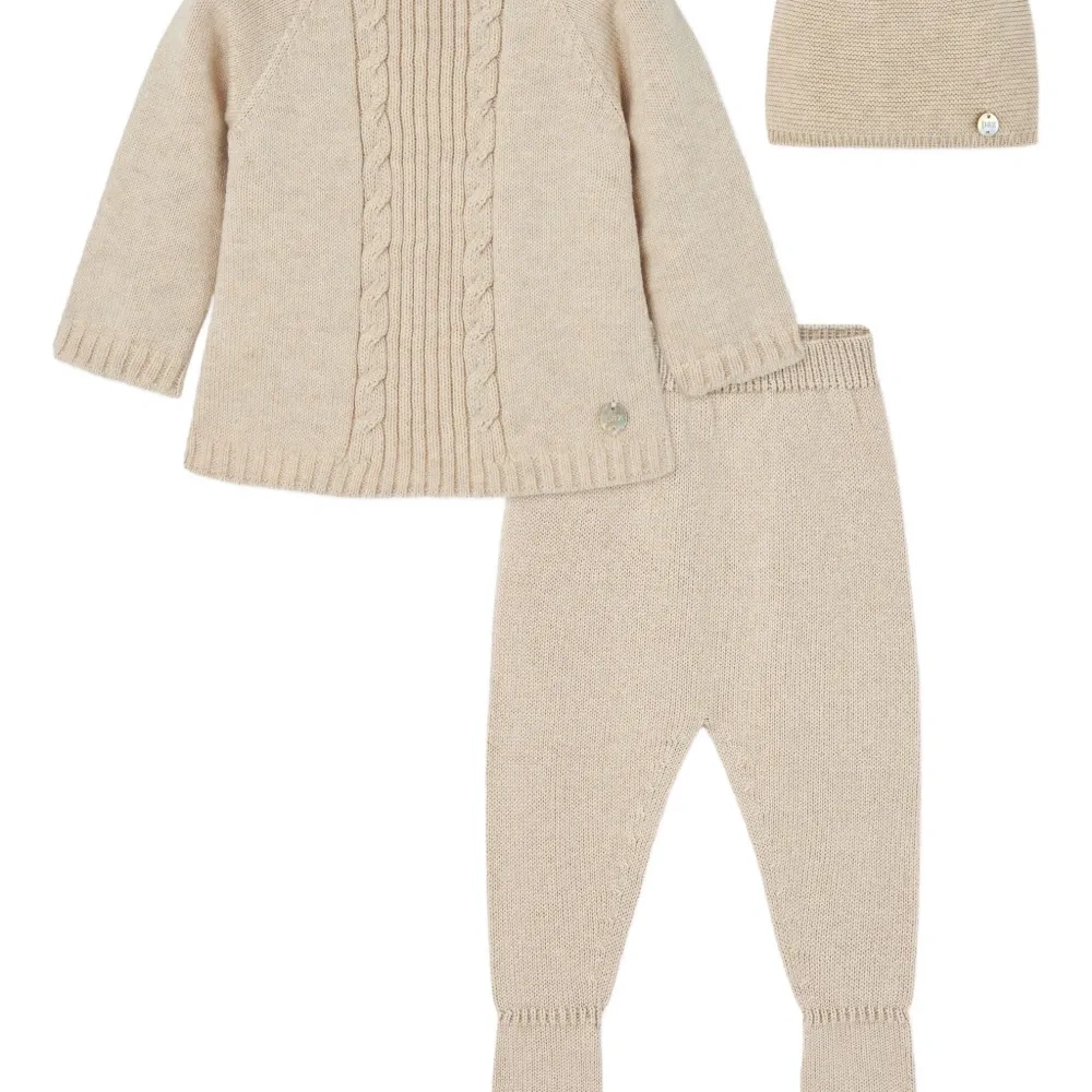 Комплект из топа и брюк фактурной вязки