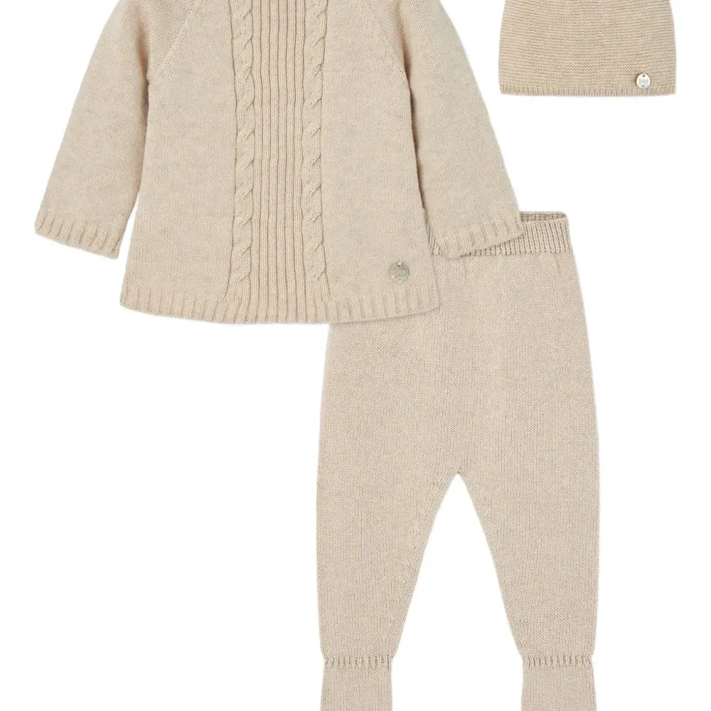 Комплект из топа и брюк фактурной вязки