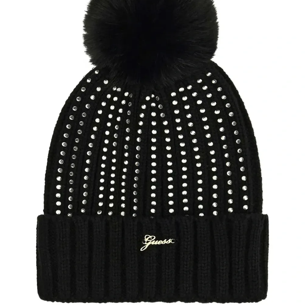 Шапка бини с помпоном