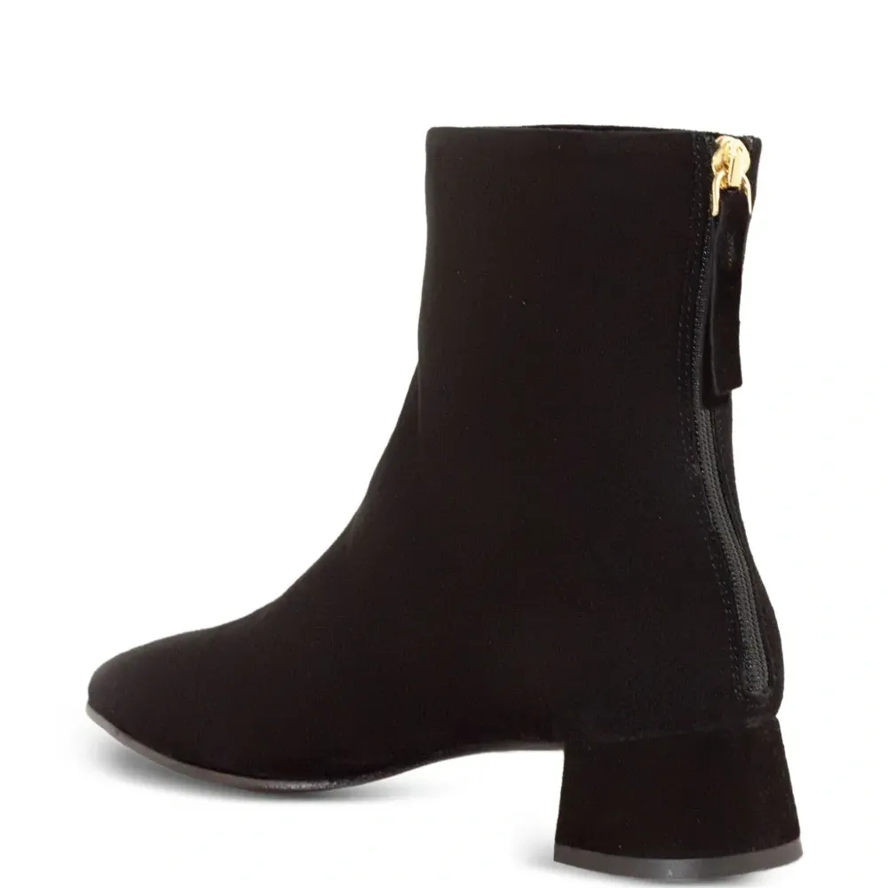 Ботильоны на молнии Ботильоны на молнии