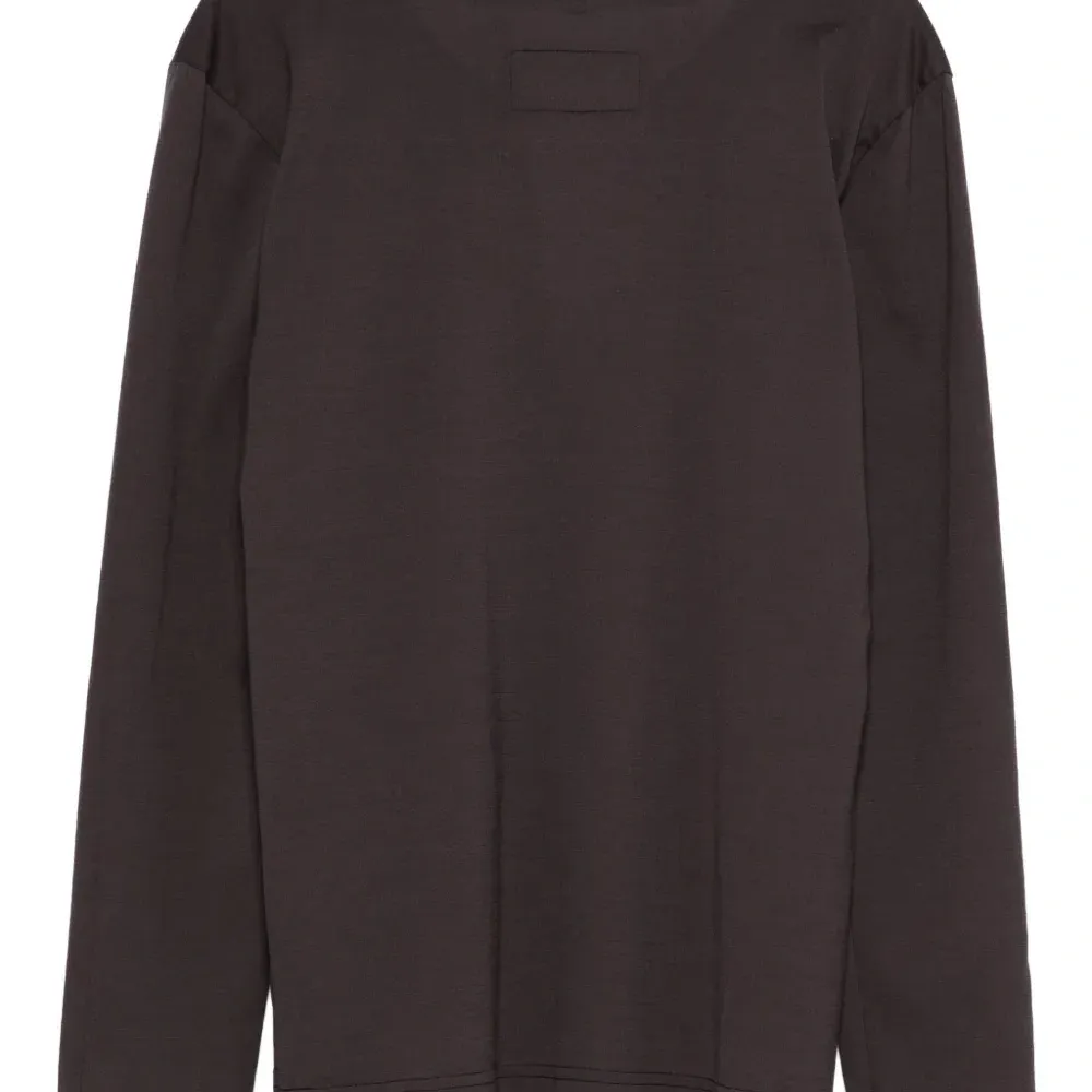 Футболка с длинными рукавами