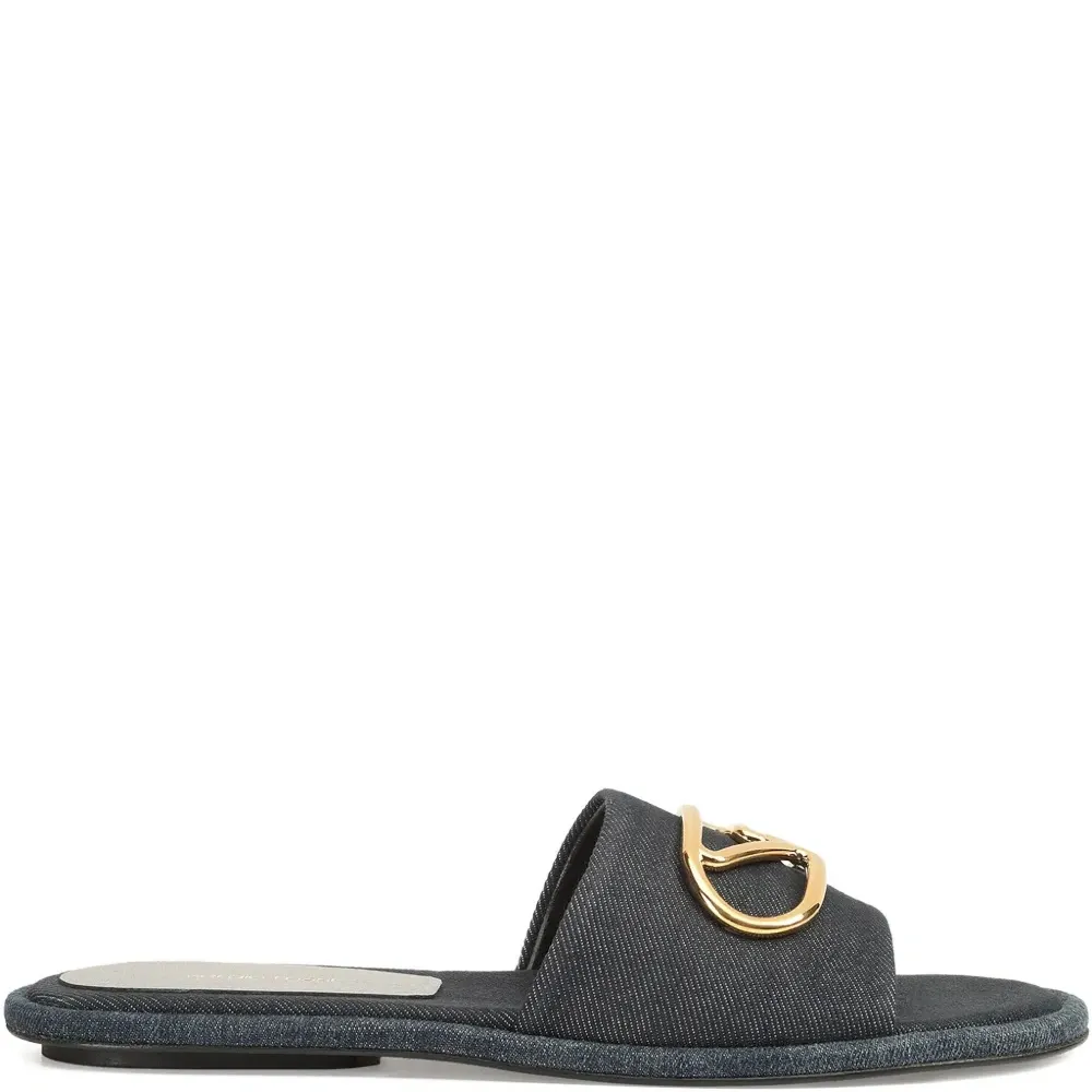 Сандалии без каблука с открытым носком