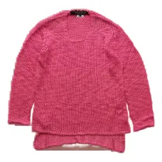 Свитер с круглым вырезом