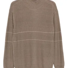 Полосатый свитер с высоким воротником