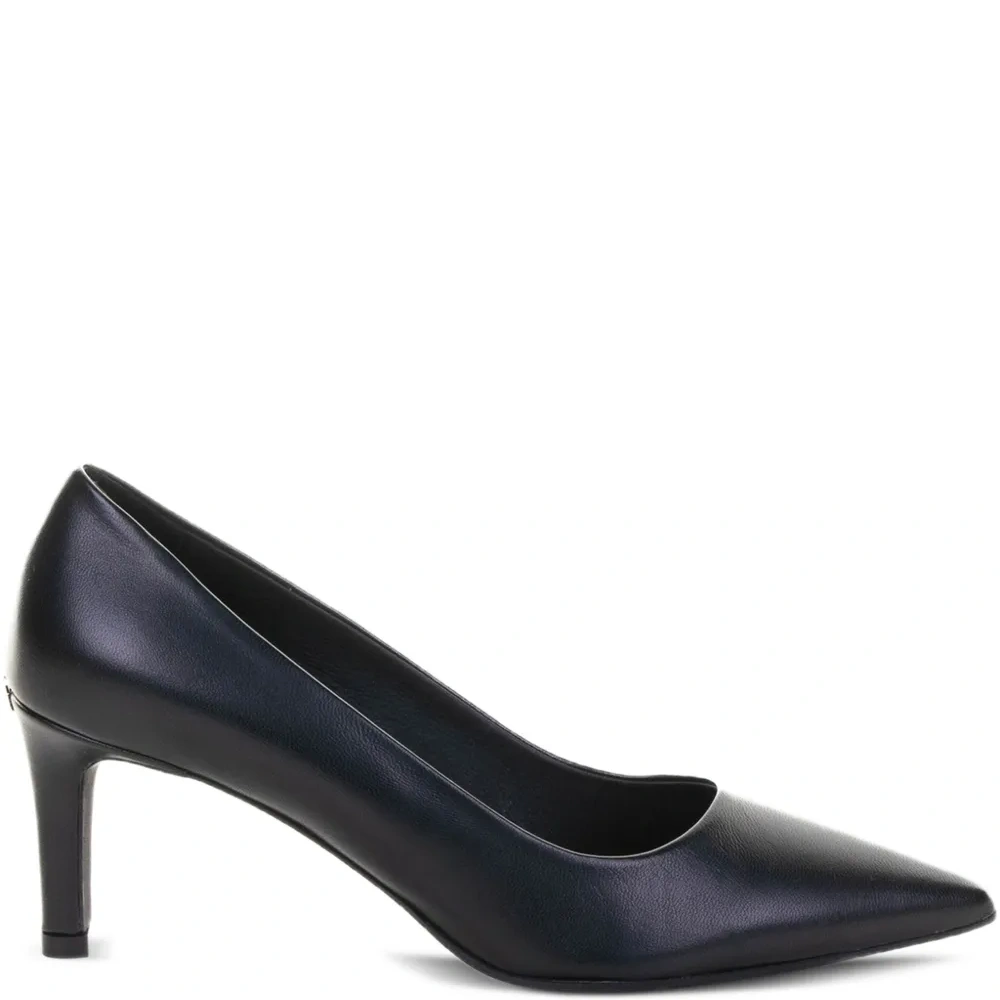 Туфли с заостренным носком