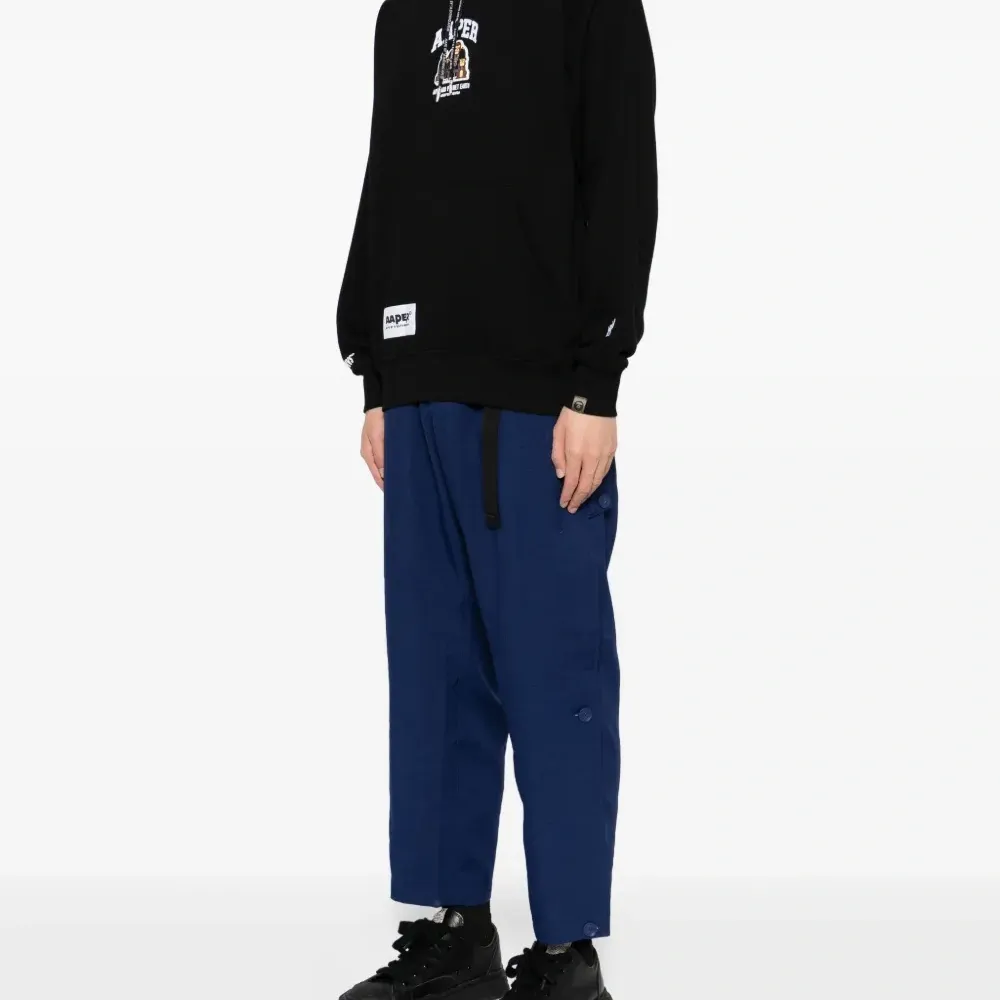 Худи с нашивкой-логотипом