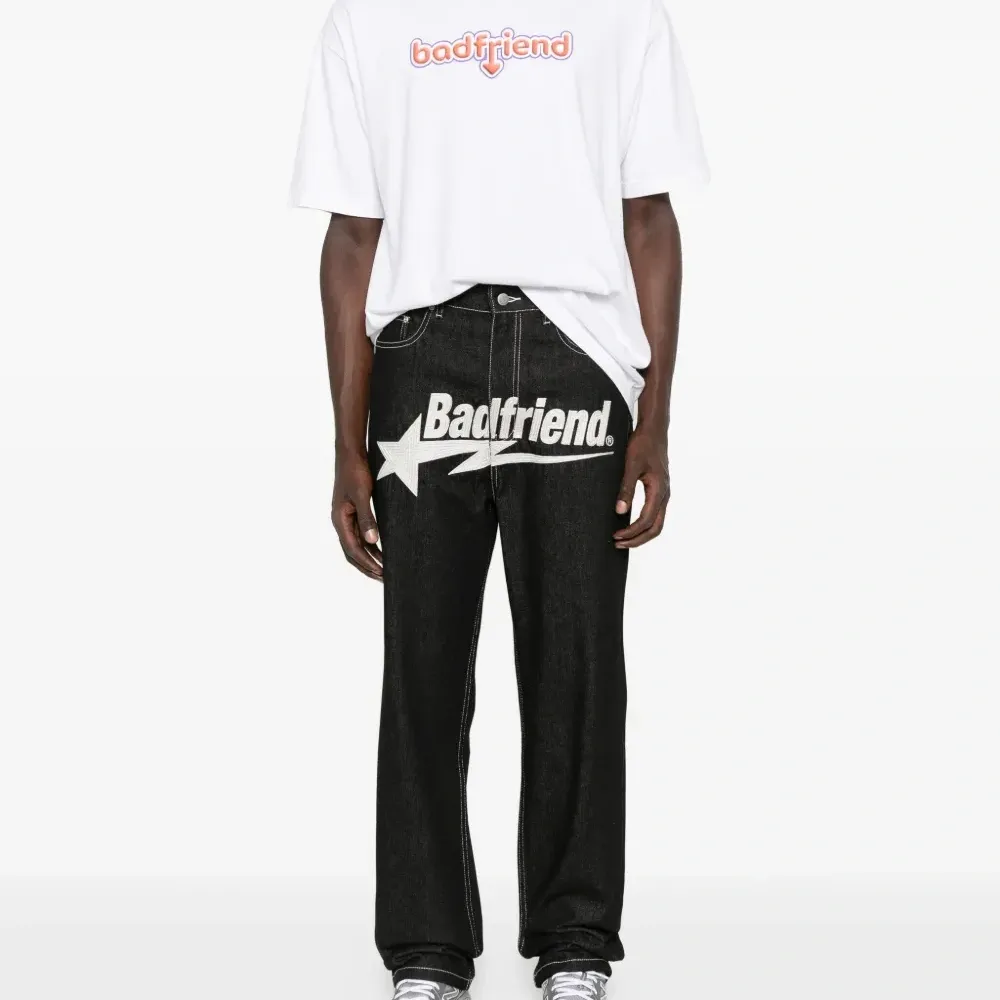 Футболка с круглым вырезом