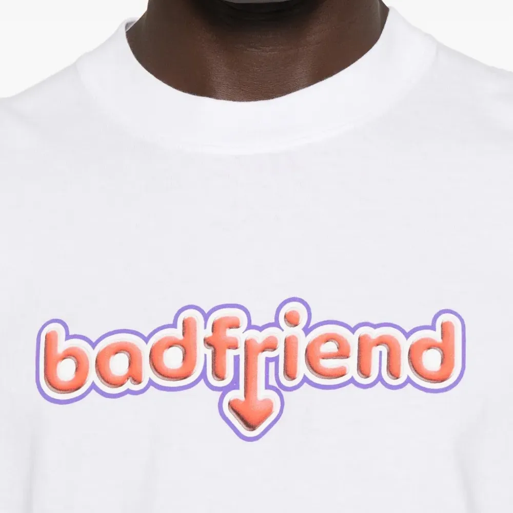 Футболка с круглым вырезом