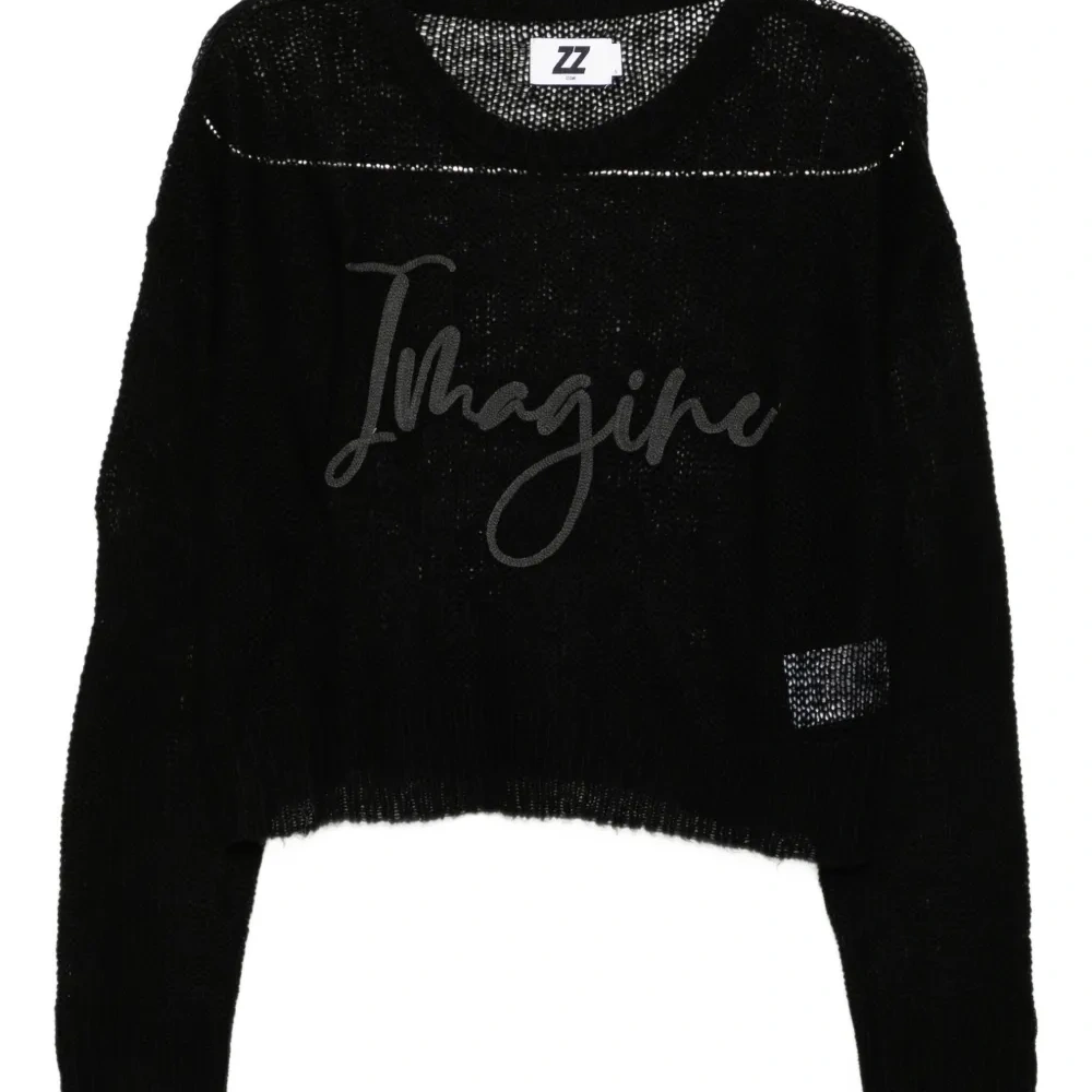 Полупрозрачный джемпер с вышитой надписью