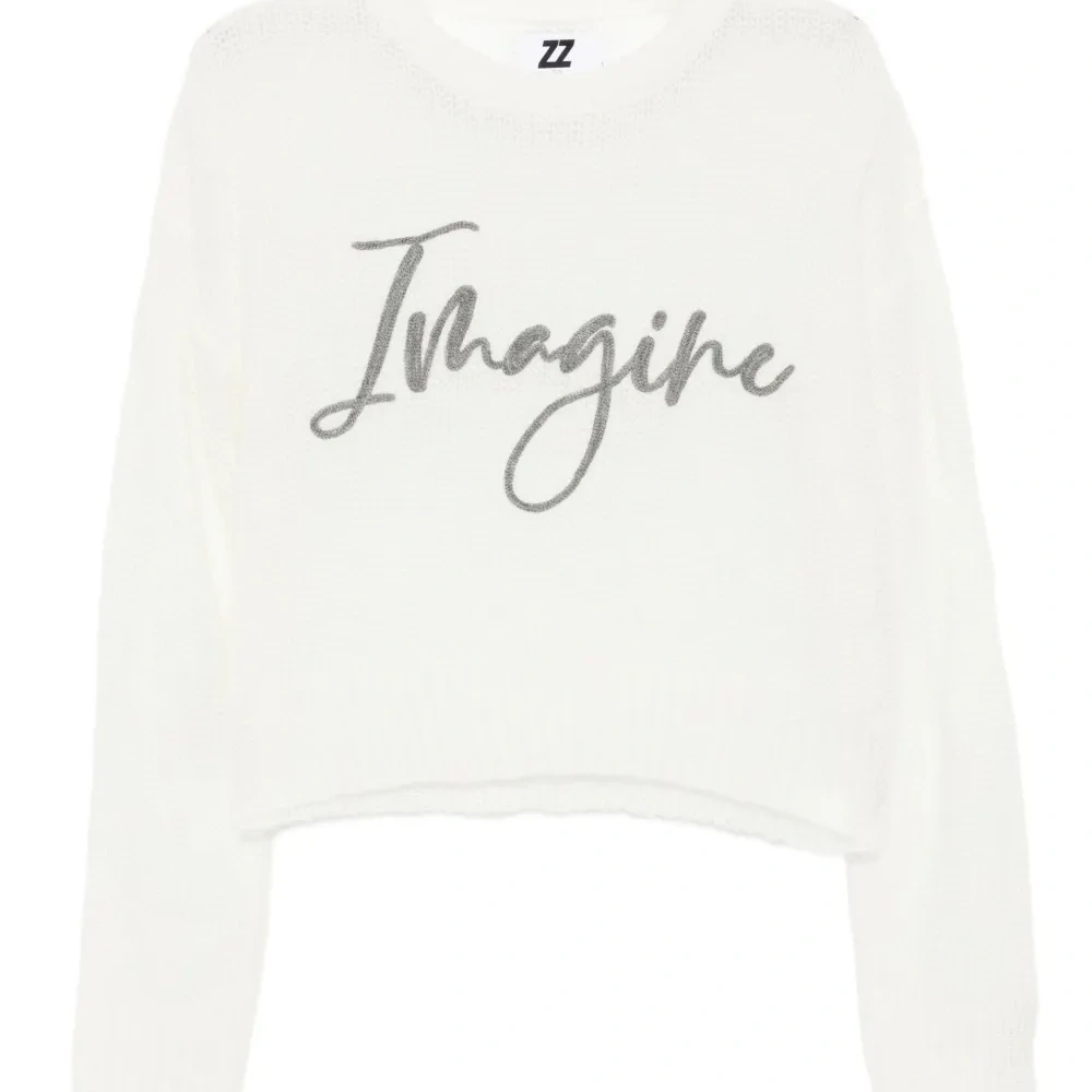 Полупрозрачный джемпер с вышитой надписью