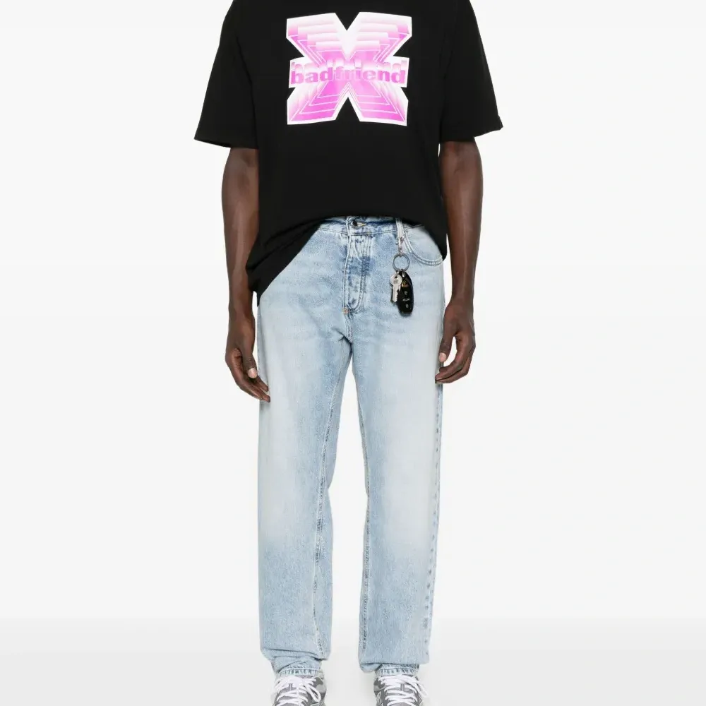 Футболка с графичным принтом