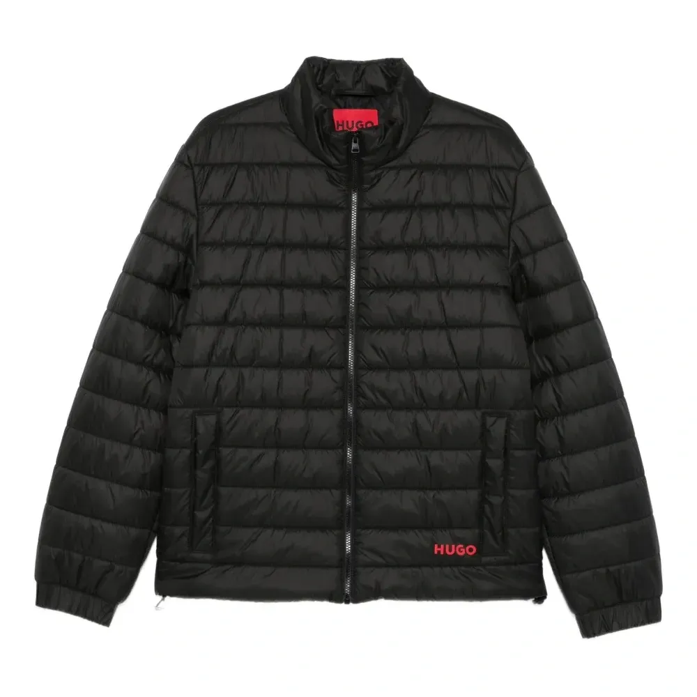 Пуховик с вышитым логотипом